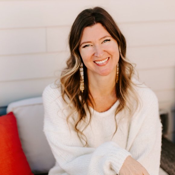 Meet your Posher, Kassia - Picture 1 of 1